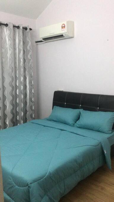 Terrace House Near Stulang Laut Ciq Midvalley Ksl For 7Pax جوهر بهرو المظهر الخارجي الصورة