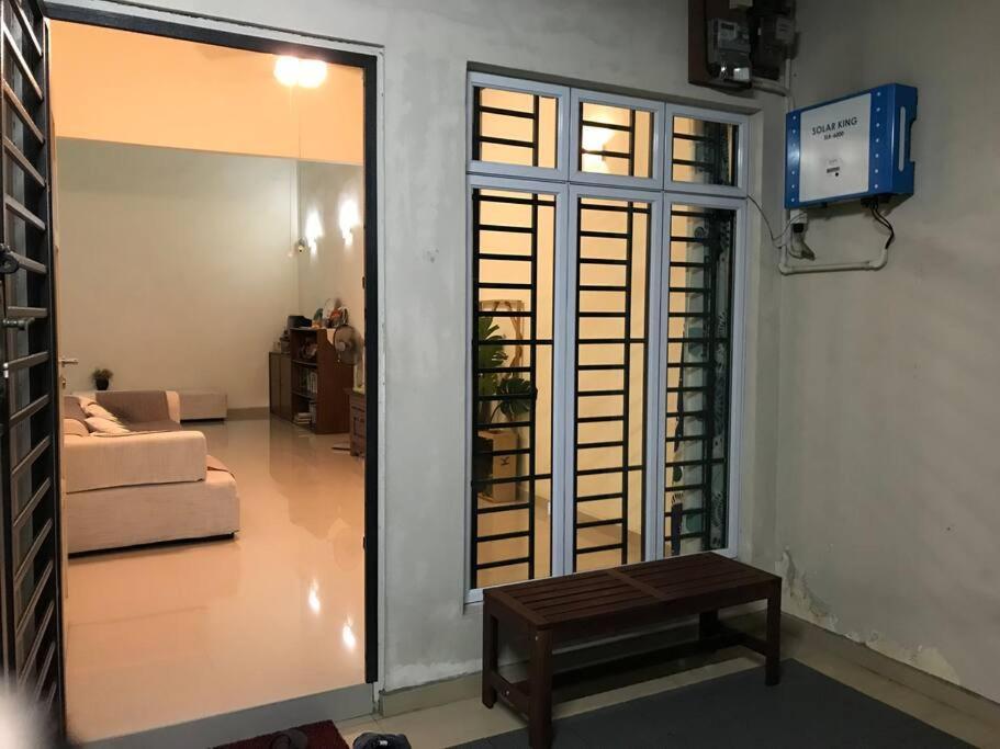 Terrace House Near Stulang Laut Ciq Midvalley Ksl For 7Pax جوهر بهرو المظهر الخارجي الصورة