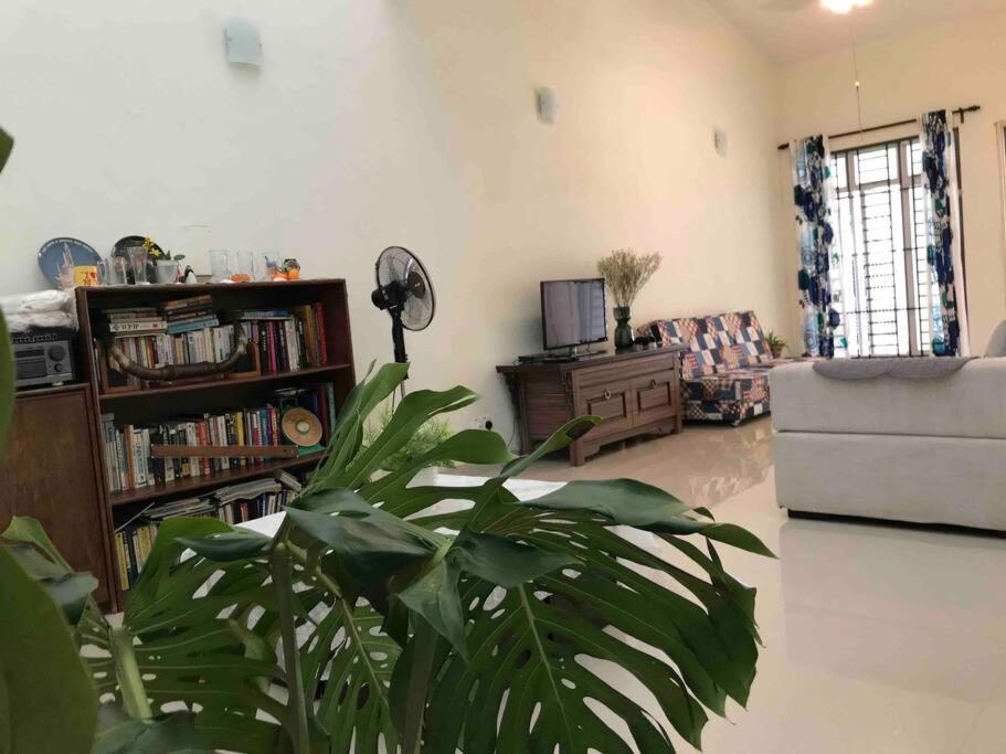 Terrace House Near Stulang Laut Ciq Midvalley Ksl For 7Pax جوهر بهرو المظهر الخارجي الصورة
